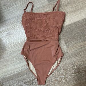 Old Navy Swimsuit Bathing Suit Women’s Pleated Orange Shelf Bra Spaghetti Strap